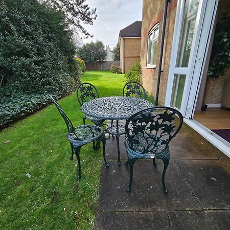 Harry Potter Hogwarts Apartment Watford  Kültér fotó